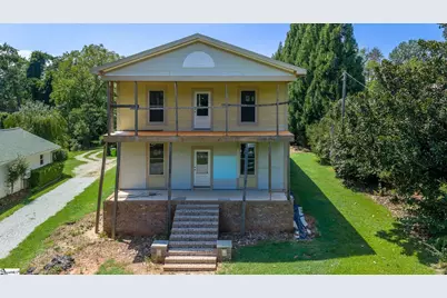 128 S Howard Avenue, Landrum, SC 29356 - Photo 1