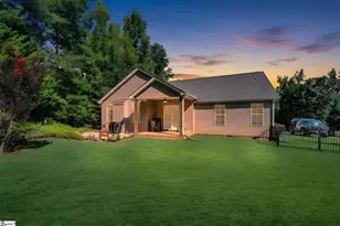 118 Upper Lake Dr, Easley, SC 29640 - Photo 5