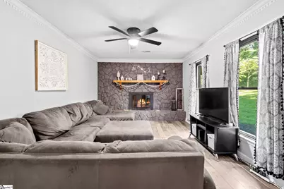 12 Virginia Avenue, Travelers Rest, SC 29690 - Photo 5