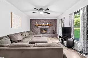 12 Virginia Ave, Travelers Rest, SC 29690 - Photo 5