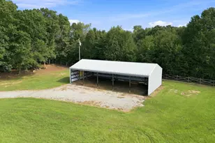 205 Clement Rd, Chesnee, SC 29323 - Photo 3