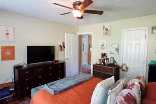 658 Maple Dr, Greer, SC 29651 - Photo 5