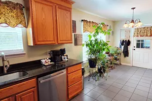 658 Maple Dr, Greer, SC 29651 - Photo 13