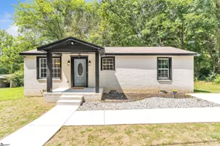 105 Oakland Heights, Laurens, SC 29360 - Photo 1