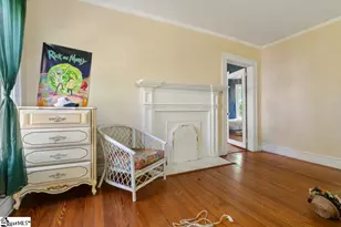 204 W Farley Ave, Laurens, SC 29360 - Photo 23