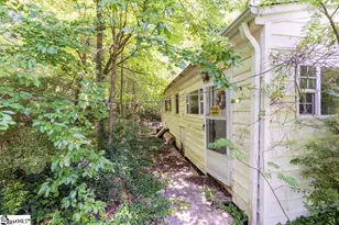 204 W Farley Ave, Laurens, SC 29360 - Photo 31