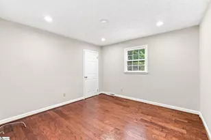 221 Tar Blvd, Greenville, SC 29605 - Photo 21
