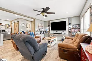 717 Campground Rd, Spartanburg, SC 29303 - Photo 5