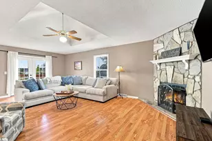 110 Tollgate Ct, Simpsonville, SC 29681 - Photo 3