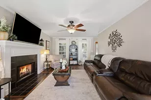 19 Chantilly Rue Ct, Simpsonville, SC 29681 - Photo 9