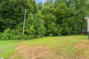 1360 Sulphur Springs Rd, Jonesville, SC 29353 - Photo 25