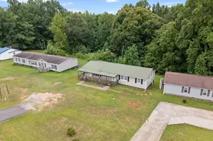 1360 Sulphur Springs Rd, Jonesville, SC 29353 - Photo 31