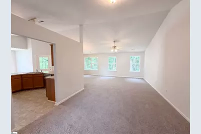 122 Catterick Way, Fountain Inn, SC 29644 - Photo 3