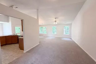 122 Catterick Way, Fountain Inn, SC 29644 - Photo 3