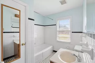 7 Acorn Ct, Greenville, SC 29609 - Photo 17