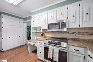 103 Hollymont Ct, Simpsonville, SC 29681 - Photo 7