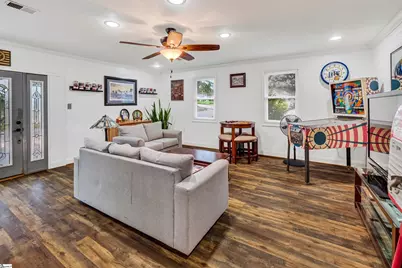 202 N Pine Lake Drive, Spartanburg, SC 29301 - Photo 11