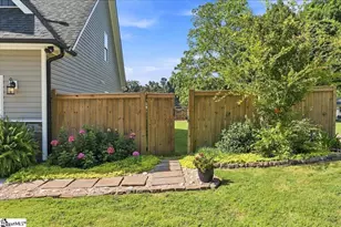 314 Roscoe Dr, Greer, SC 29651 - Photo 33