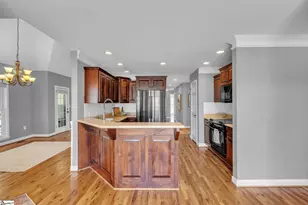 2716 Carolina Country Club Rd, Spartanburg, SC 29306 - Photo 3