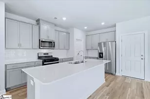 136 Gardner Ave, Gray Court, SC 29645 - Photo 9