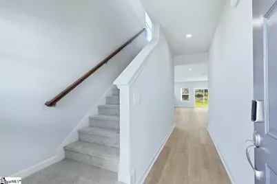 136 Gardner Avenue, Gray Court, SC 29645 - Photo 5