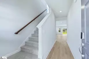 136 Gardner Ave, Gray Court, SC 29645 - Photo 5