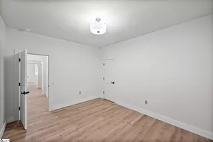 221 Saddle Creek Ct, Greer, SC 29651 - Photo 11