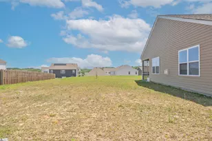 1924 Hunters Run Cir, Woodruff, SC 29388 - Photo 33