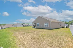 1924 Hunters Run Cir, Woodruff, SC 29388 - Photo 23