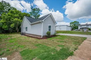 438 N Forest St, Spartanburg, SC 29303 - Photo 5
