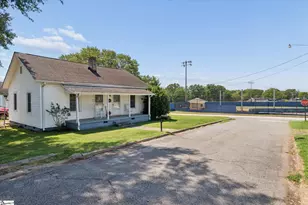 7 22nd St, Greer, SC 29651 - Photo 3