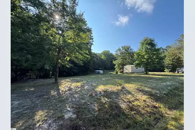 252 Currys Lake Circle, Gray Court, SC 29645 - Photo 3