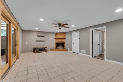 2209 Edgefield Road, Spartanburg, SC 29307 - Photo 5