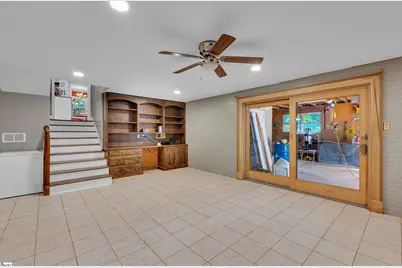 2209 Edgefield Road, Spartanburg, SC 29307 - Photo 17