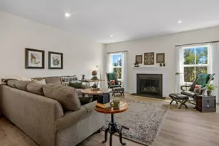 1080 Sousa Ct, Spartanburg, SC 29302 - Photo 7