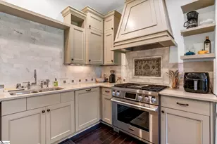 323 Imperia Ct, Travelers Rest, SC 29690 - Photo 9