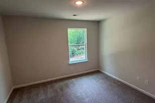 100 Huff Dr, Greenville, SC 29611 - Photo 9
