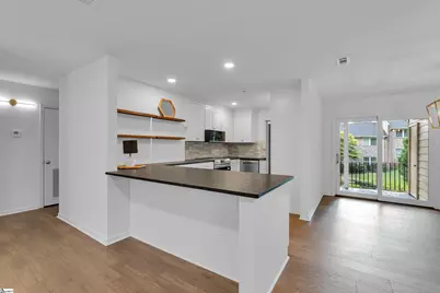 925 Cleveland Street #Unit 222, Greenville, SC 29601 - Photo 3