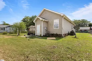 206 Oakland Ave, Greer, SC 29650 - Photo 19