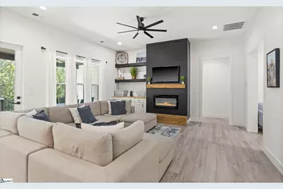 433 Lynn Road, Taylors, SC 29687 - Photo 3