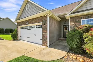 231 Metcalf Ct, Spartanburg, SC 29306 - Photo 3