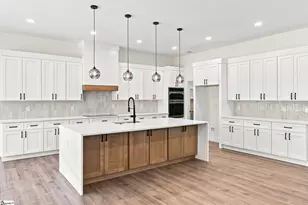 715 3 Wood Ln, Woodruff, SC 29388 - Photo 3