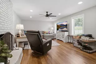 824 Chick Springs Rd, Taylors, SC 29687 - Photo 7