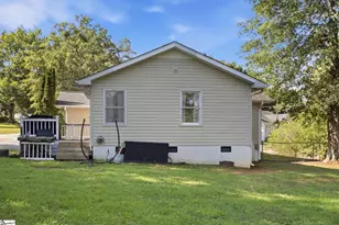 824 Chick Springs Rd, Taylors, SC 29687 - Photo 19