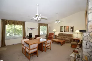 200 Sheffield Rd, Greer, SC 29651 - Photo 5