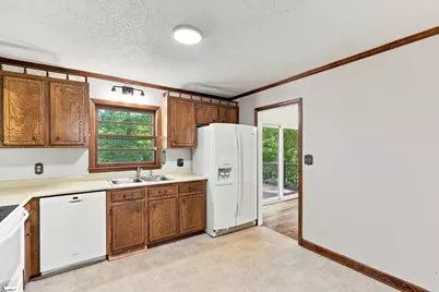 4 Riverview Drive, Greenville, SC 29611 - Photo 9