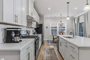400 Aztec Ct, Greenville, SC 29607 - Photo 13