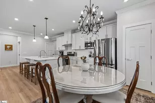 400 Aztec Ct, Greenville, SC 29607 - Photo 17