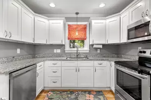 27 Sir Abbott St, Greenville, SC 29607 - Photo 11