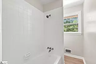 406 Jasmine St, Spartanburg, SC 29303 - Photo 11